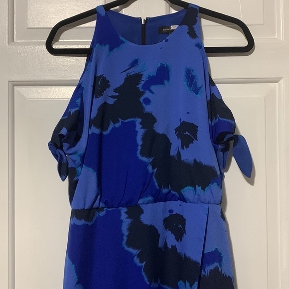 Banana Republic blue floral dress with halter neckline & sleeves off shoulder - Picture 2 of 10